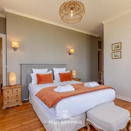 La Tour De Lestuaire Panoramic Sea View & Private Terrace 펜션 *
