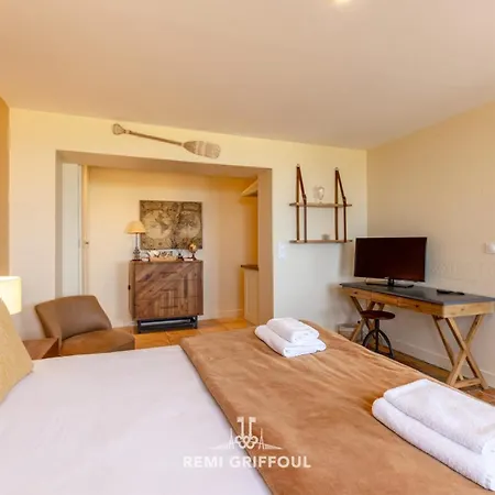 La Tour De L'estuaire Sea View & Shared Garden 6 Guests *