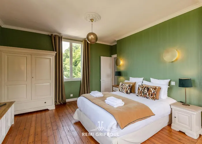 Дом отдыха La Tour De L'estuaire Sea View & Shared Garden 6 Guests